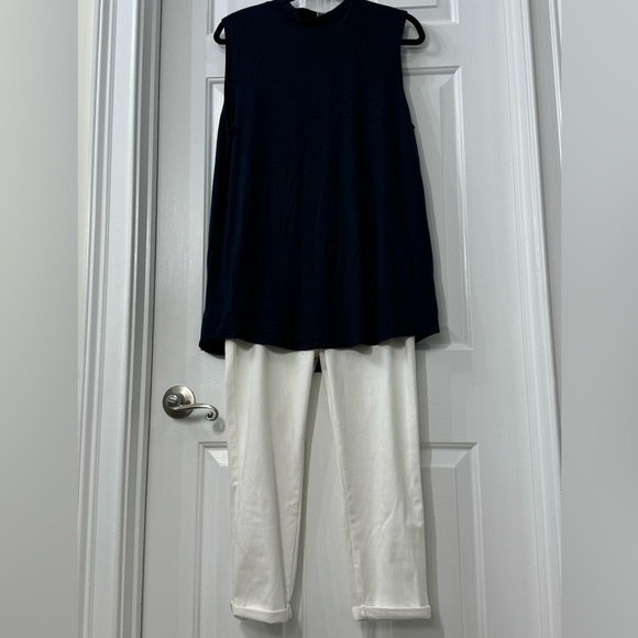 Athleta mock neck tunic sleeveless shirt - Picture 7 of 7